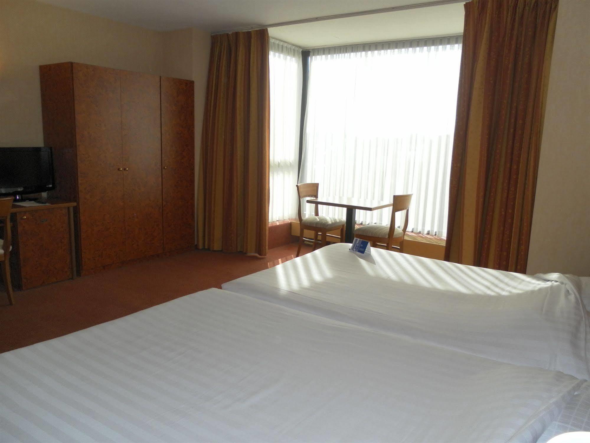 Hotel Брюксел Екстериор снимка