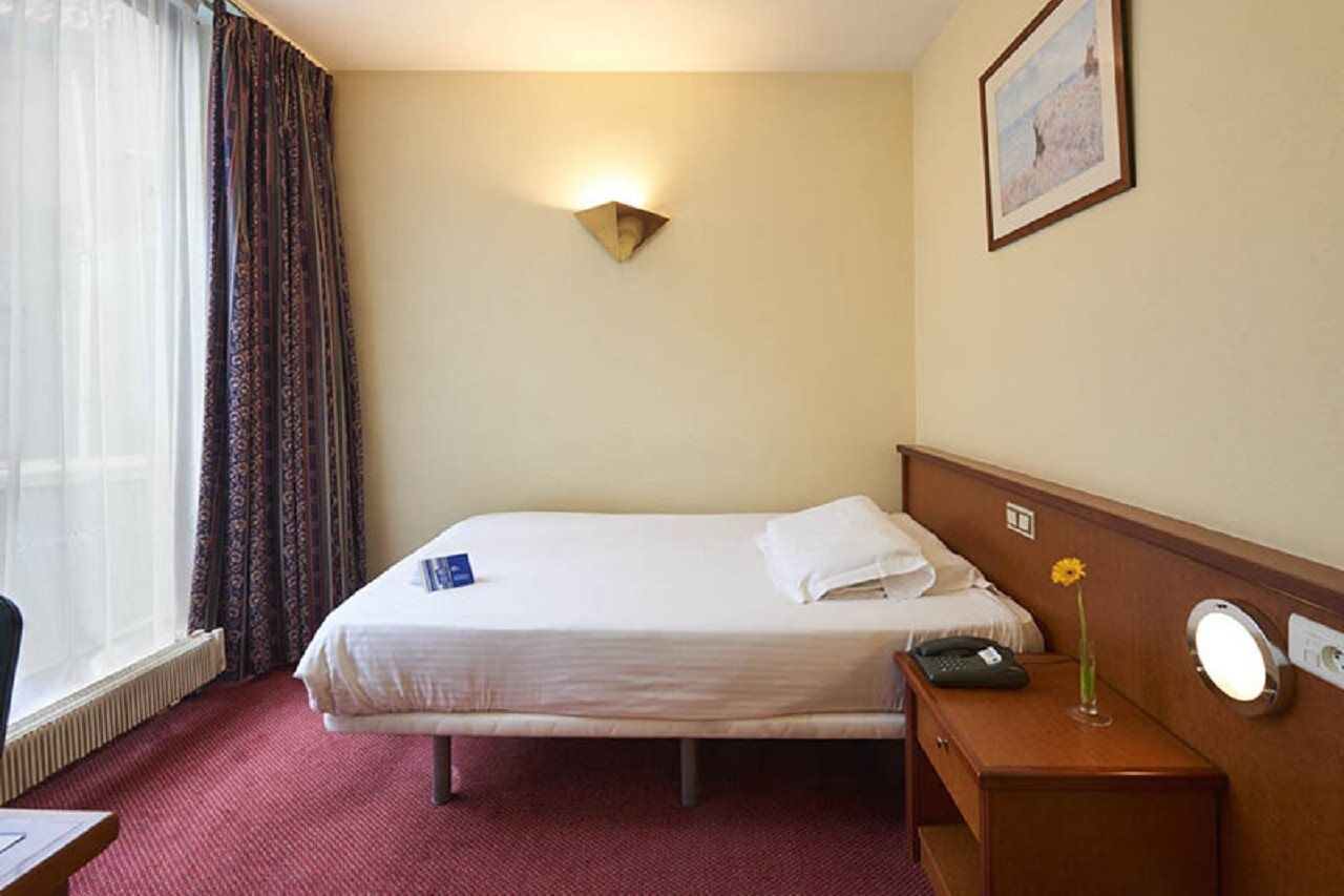 Hotel Брюксел Екстериор снимка